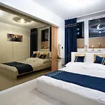 Golden Peacock - Grazynskiego 7 * Katowice