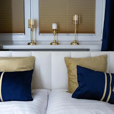 Golden Peacock - Grazynskiego 7 Apartman Katowice