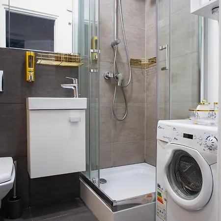 Golden Peacock - Grazynskiego 7 Apartman